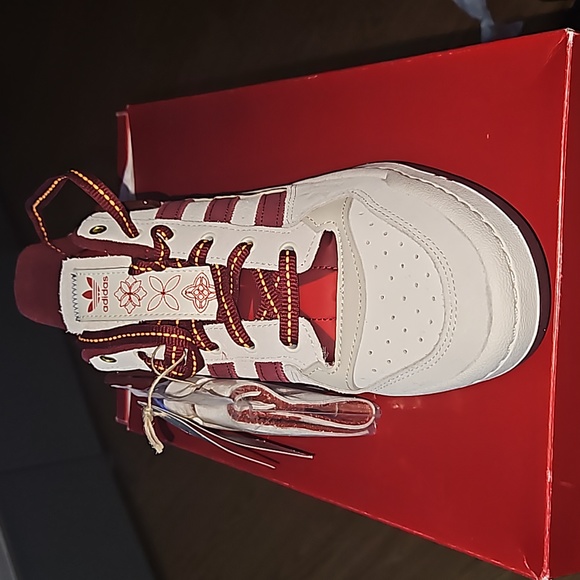 Adidas Forum Low Lunar Year 10.5 2022 - Picture 2 of 5